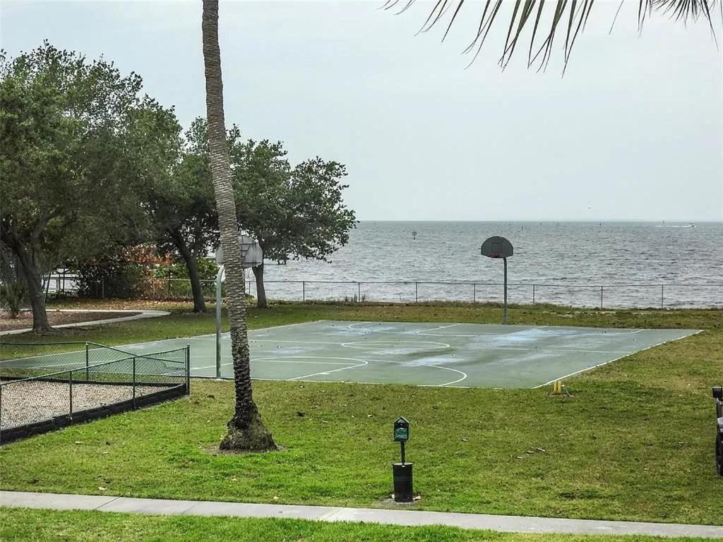 Bay View, Studio206, Beach Steps Away! Pool+Wifi Ръскин Екстериор снимка