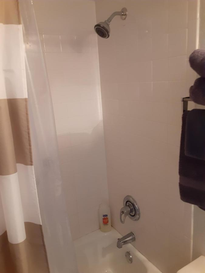 Bay View, Studio206, Beach Steps Away! Pool+Wifi Ръскин Екстериор снимка